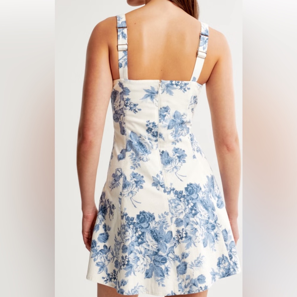 Abercrombie and Fitch Stretch Cotton A-Line Mini Dress (Size LT) - Picture 3 of 14
